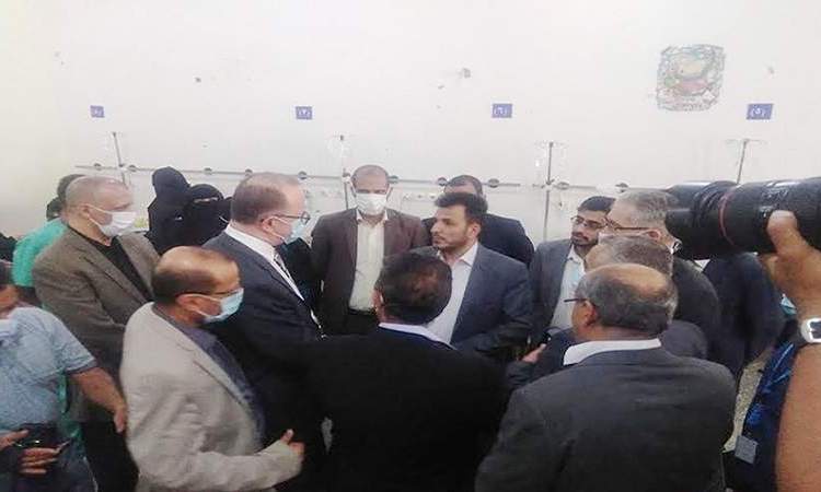 وزير الصحة والمدير الإقليمي لليونيسف يطلعان على احتياجات مستشفى السبعين