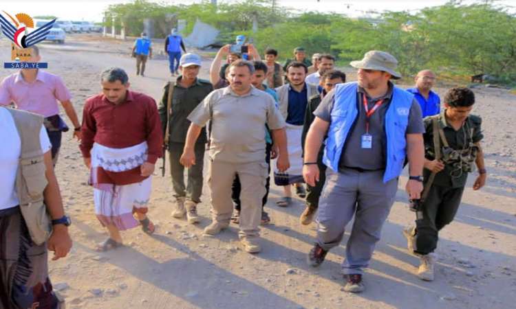 فريق أممي يطّلع على أعمال فرق مركز التعامل مع الألغام في الحديدة