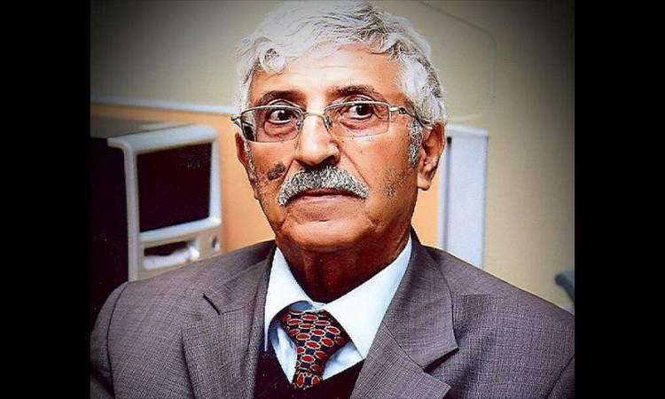 جامعة صنعاء تنعي رئيسها الأسبق شاعر وأديب اليمن الكبير المقالح