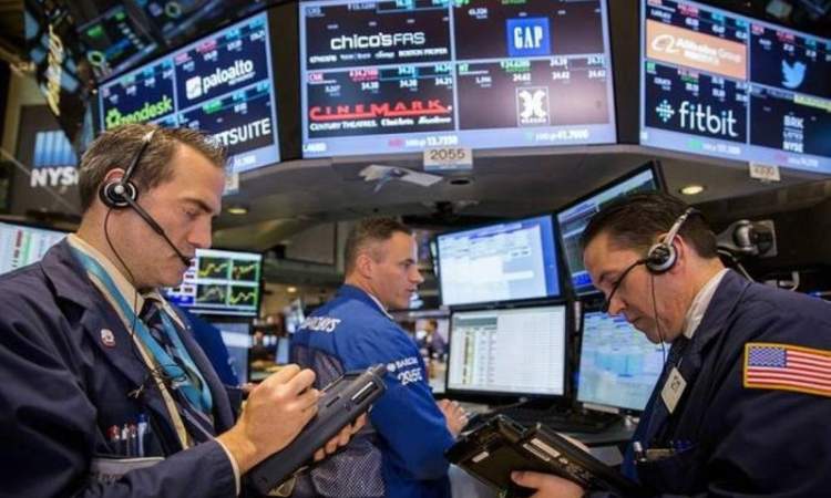 منشور لترامب يتسبب في تراجع مؤشرات الأسهم الأمريكية